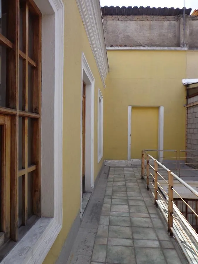 Escocie- Plaza Grande Hotel Quito Guest house